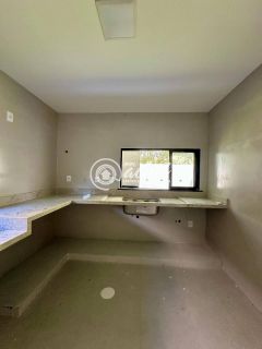 Casa 4/4 no Condomínio Vila Florença à venda