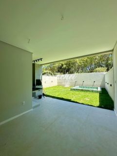 Casa 4/4 no Condomínio Vila Florença à venda