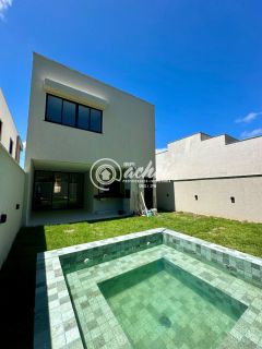 Casa 4/4 no Condomínio Vila Florença à venda