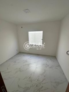 Casa Térrea Moderna à venda em Vila Praiana