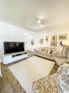 Casa de Condomínio 4/4 com planejados à venda em Estrada do Coco