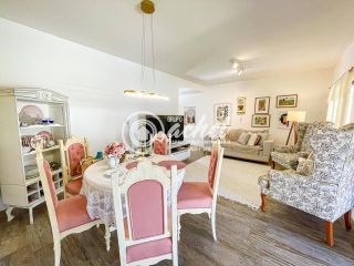 Casa de Condomínio 4/4 com planejados à venda em Estrada do Coco