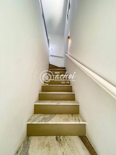 Casa de Condomínio 4/4 com planejados à venda em Estrada do Coco