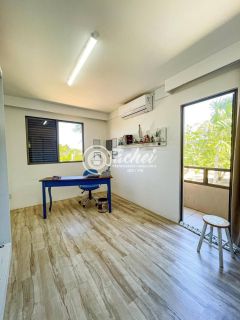 Casa de Condomínio 4/4 com planejados à venda em Estrada do Coco