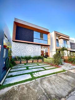 Casa à Venda no Condomínio Villa Florença – Abrantes