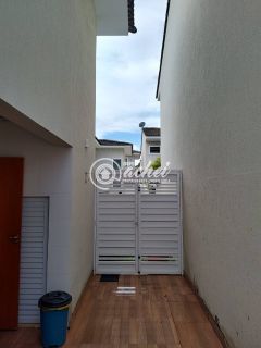 Casa 3/4 à venda  em condomínio Miragem Lauro de Freitas