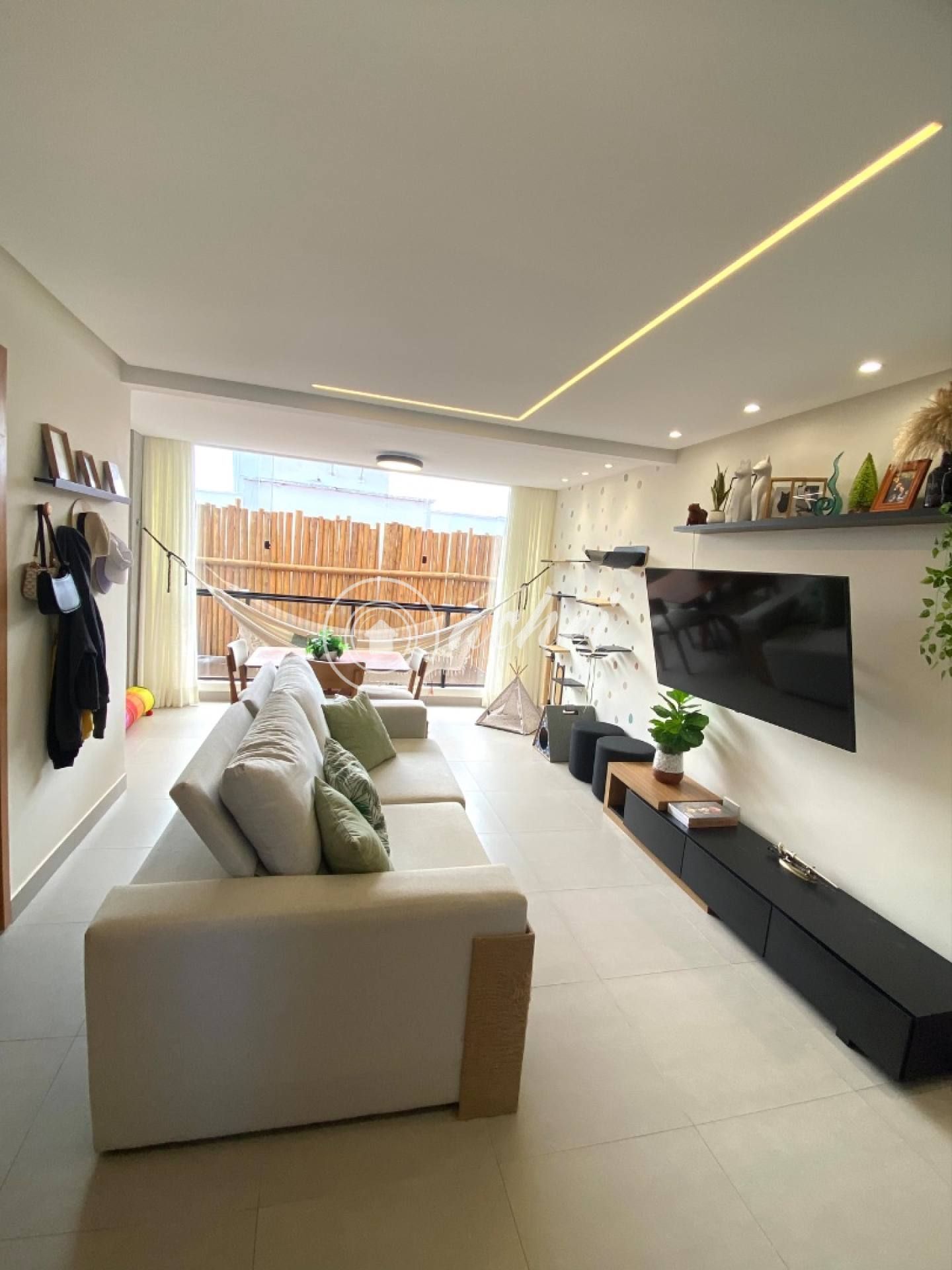 Apartamento 2/4 nascente à venda no Condomínio Foz do Joanes