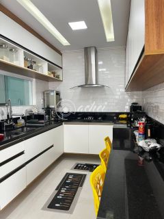 Casa de Condomínio 3/4 nascente à venda em Pitangueiras