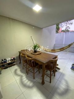 Casa de Condomínio 03 suítes à venda em Pitangueiras