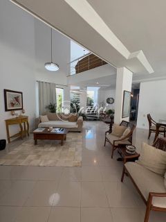 Casa 4/4 à venda no Condomínio Vilas do Bosque