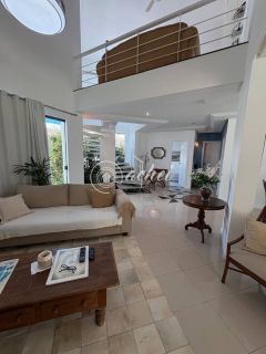 Casa 4/4 à venda no Condomínio Vilas do Bosque