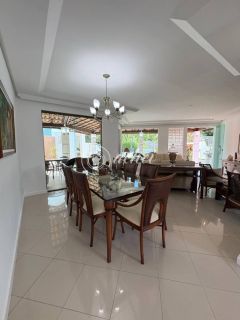 Casa 4/4 à venda no Condomínio Vilas do Bosque