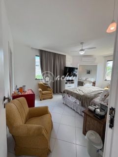 Casa 4/4 à venda no Condomínio Vilas do Bosque