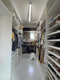 Casa 4/4 à venda no Condomínio Vilas do Bosque