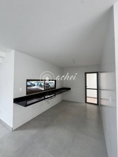 Casa de Condomínio Alto Padrão 4/4 à venda na Av. Priscila Dutra