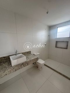 Casa de Condomínio Alto Padrão 4/4 à venda na Av. Priscila Dutra