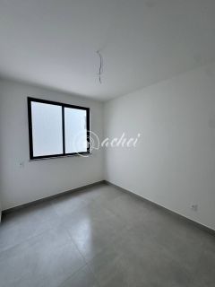 Casa de Condomínio Alto Padrão 4/4 à venda na Av. Priscila Dutra