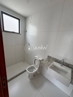 Casa de Condomínio Alto Padrão 4/4 à venda na Av. Priscila Dutra