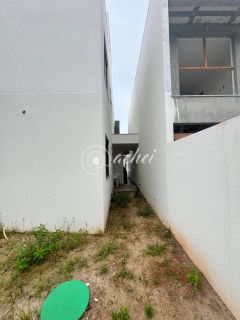 Casa de Condomínio Alto Padrão 4/4 à venda na Av. Priscila Dutra