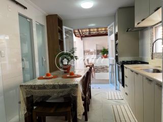 Casa de Condomínio 4/4 nascente à venda na Av. Luiz Tarquínio