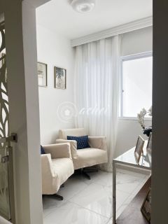 Casa de Condomínio 4/4 nascente à venda na Av. Luiz Tarquínio