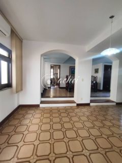 Casa em Alameda 4/4 em Vilas do Atlântico