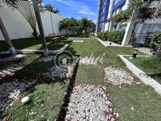 Apartamento 2/4 DECORADO em Buraquinho com vista mar