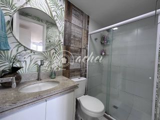 Apartamento 2/4 DECORADO em Buraquinho com vista mar