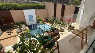 Luxuosa casa com 4 suítes em Alphaville II