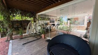 Luxuosa casa com 4 suítes em Alphaville II