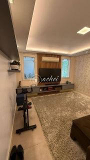 Luxuosa casa com 4 suítes em Alphaville II