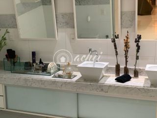 Casa ampla 4 suítes em Alphaville II