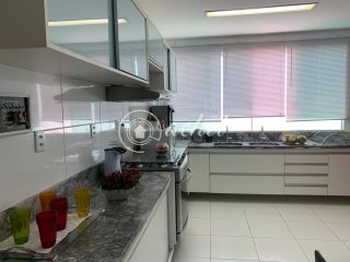 Casa ampla 4 suítes em Alphaville II