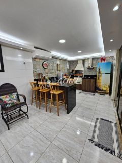 Casa 3 suítes perto da praia