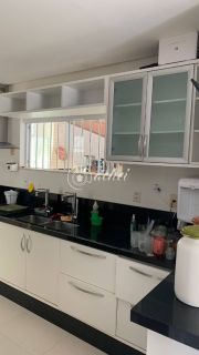 Casa de Condomínio 5/4 nascente à venda em Buraquinho