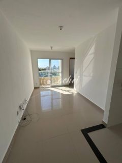 Apartamento 2/4 à Venda em Buraquinho