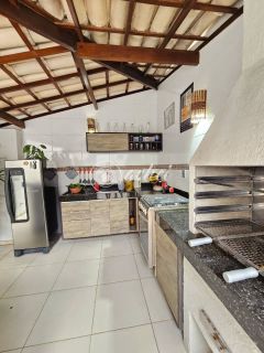 Casa duplex à venda em Buraquinho