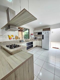 Casa duplex à venda em Buraquinho