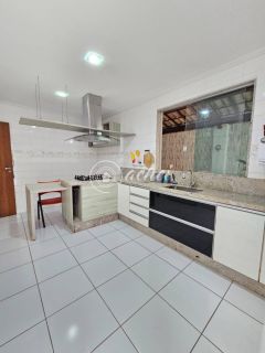 Casa duplex à venda em Buraquinho