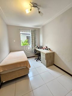 Casa duplex à venda em Buraquinho