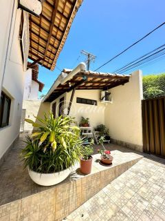 Casa de alameda em Vilas do Atlântico