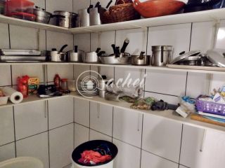 Casa térrea em Vilas do Atlântico alameda fechada