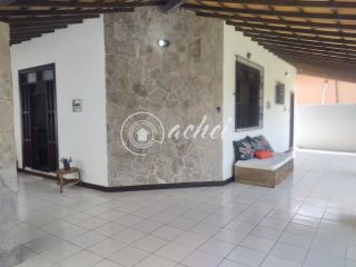 Casa em alameda fechada com 5/4 em Vilas do Atlântico