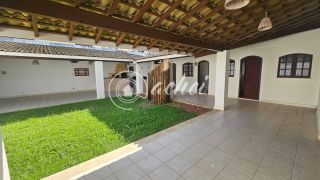 Casa com Área Gourmet em Vilas do Atlântico