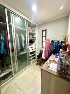 Casa Térrea à Venda em Vilas do Atlântico