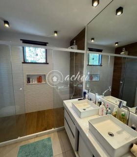 Casa 5/4 em Praia do Forte com piscina privativa