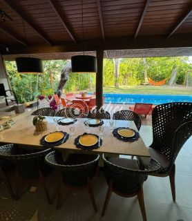 Casa 5/4 em Praia do Forte com piscina privativa