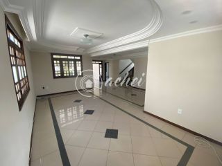 Casa Alto Padrão com 4 Suítes