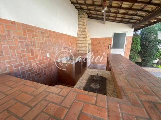 Casa Alto Padrão com 4 Suítes