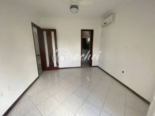 Casa Alto Padrão com 4 Suítes